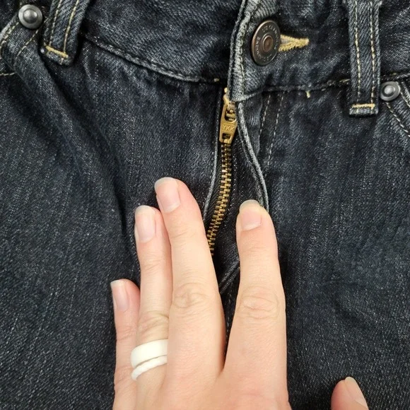 Liz Claiborne Womens Straight Leg Jeans Dark Wash 100% Cotton Blue Denim Size 4 - Picture 3 of 10